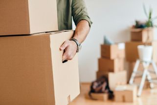 „Nedědíš, nebydlíš.“ Prokletí českých dvacátníků se zhoršuje - Seznam Zprávy